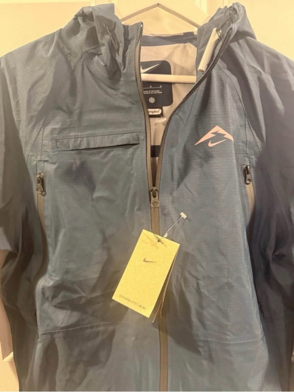 Nike Trail Storm-FIT ADV Running
Jacket MSRP $250 Women's - Picture 2 of 3